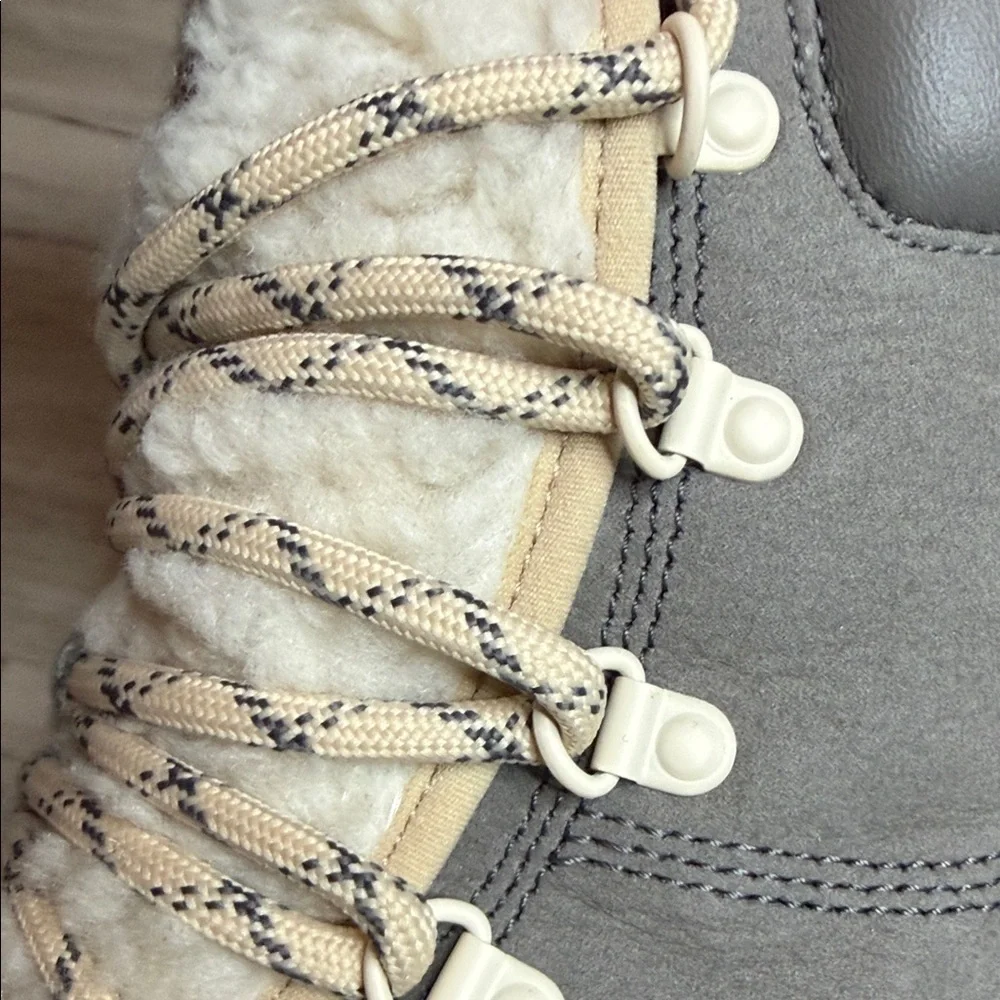 COLE HAAN Gray Women's Boots size 8